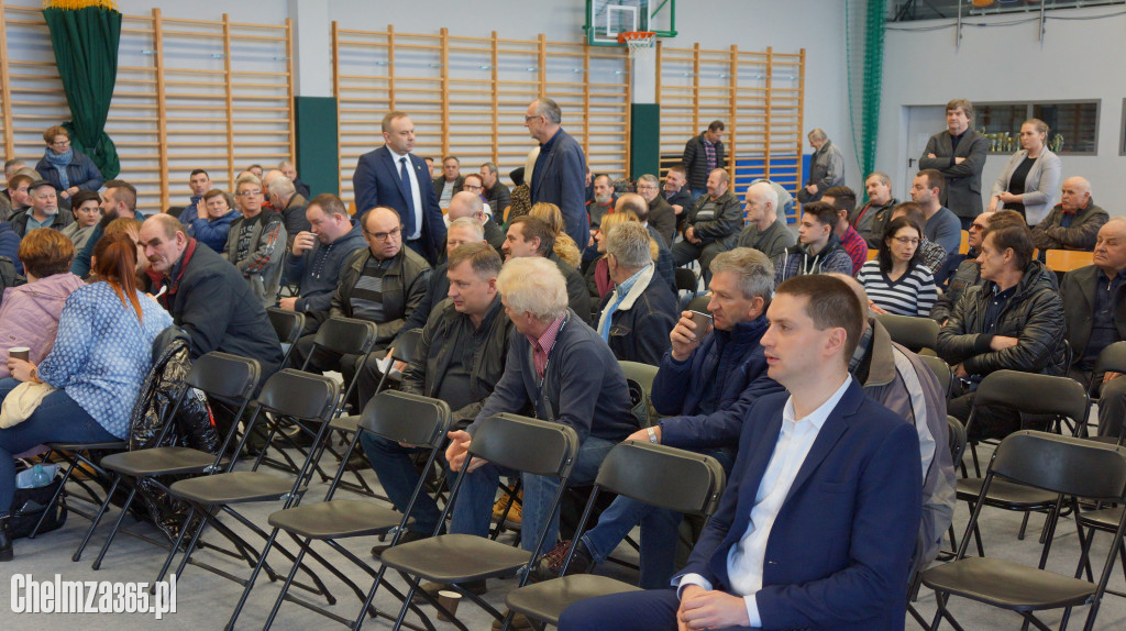 Spotkanie rolników w Sztynwagu w sprawie firmy Ziarno