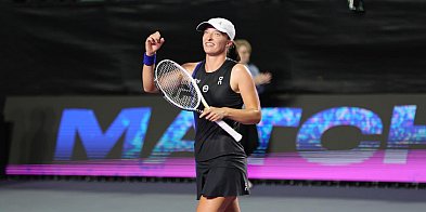 WTA Finals - Świątek pokonała Sabalenkę w półfinale-4054