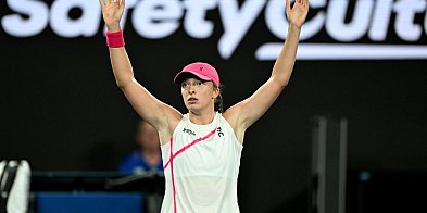 Australian Open - awans Świątek do 3. rundy po trzech setach z Collins-4716