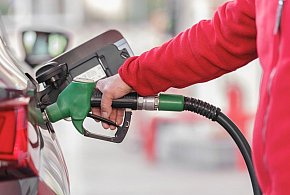 Ceny paliw. Kierowcy nie odczują zmian, eksperci mówią o "napiętej sytuacji"-5509