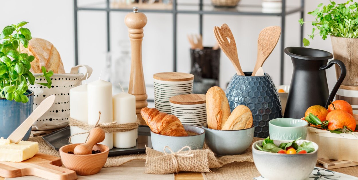 Jak nie marnować jedzenia? Mądre przechowywanie domowych obiadów